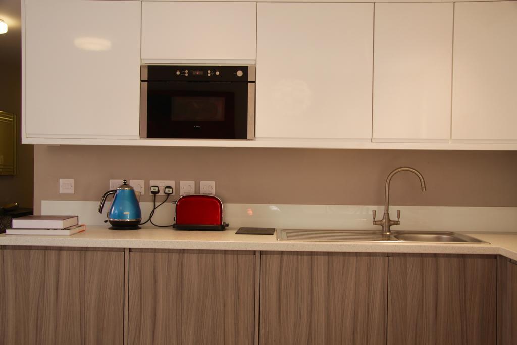 Lux Living Apartments - Florian House Кембридж Екстер'єр фото
